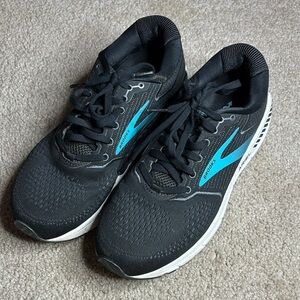 Brooks Black and Teal Running Sneakers